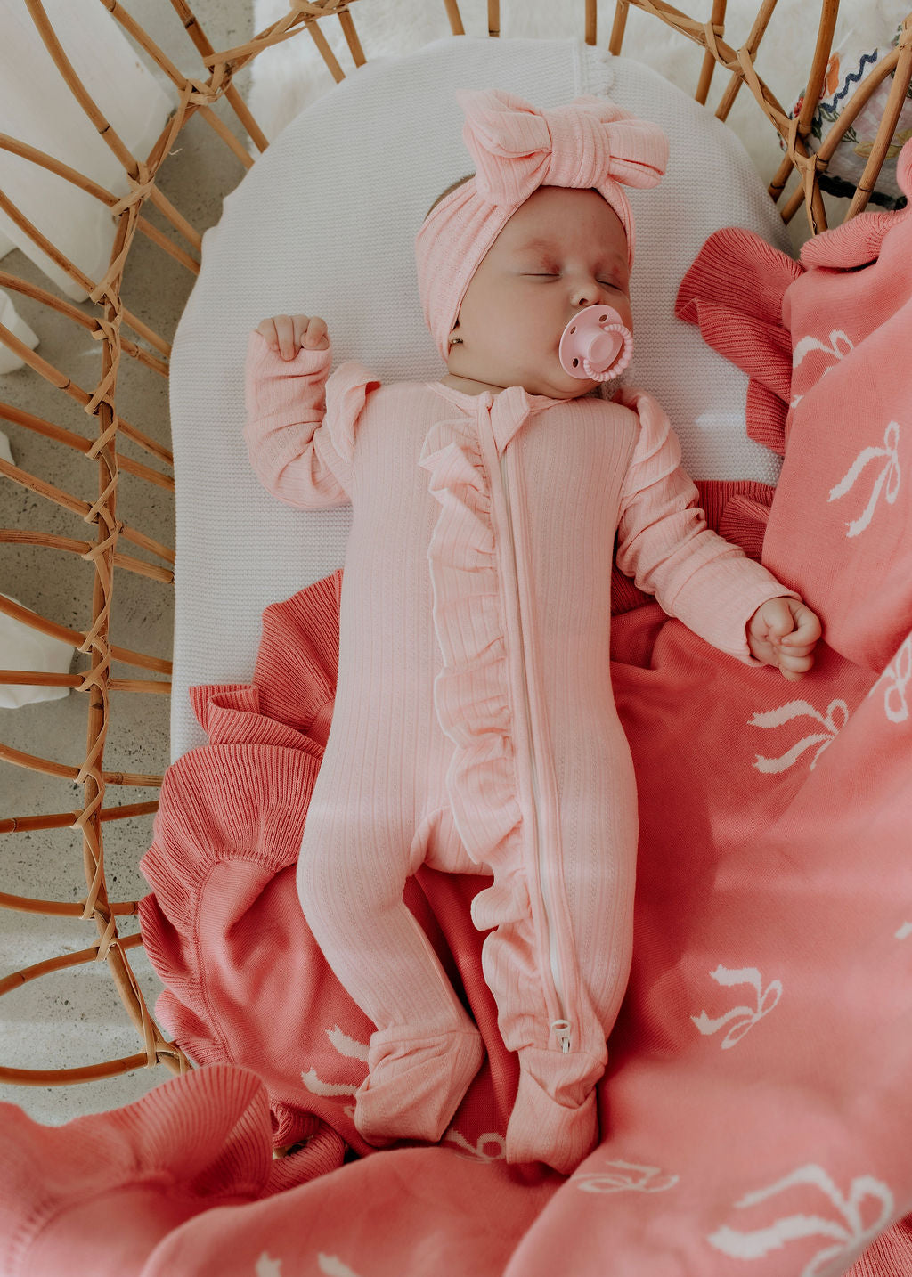 Reversible Knit Blanket | Pink Bows